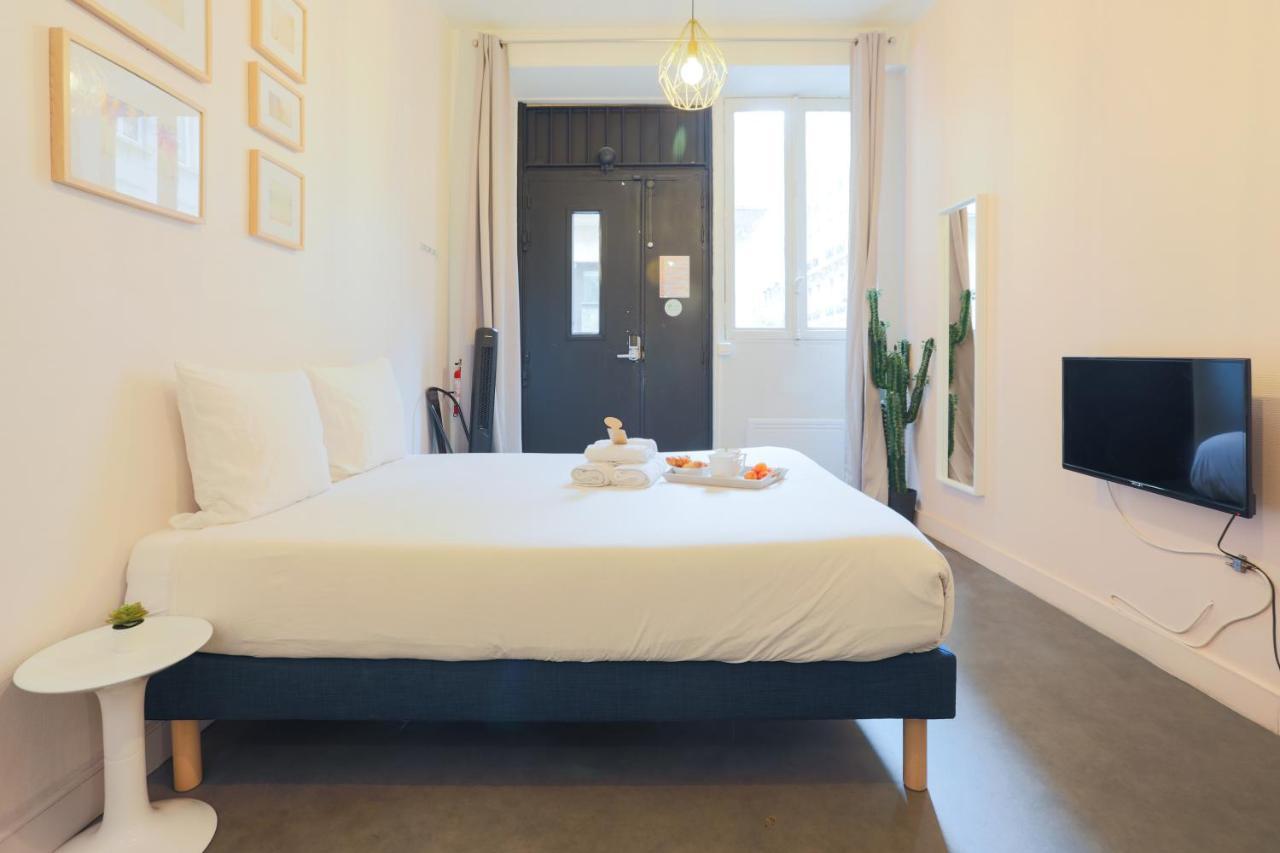 Ws Opera-Folies Bergeres * Paris