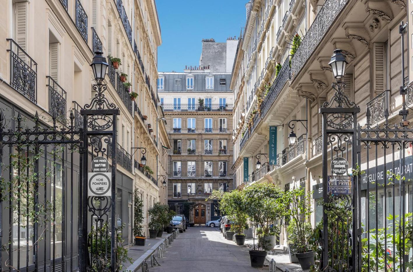 Ws Opéra-folies Bergères * Parigi